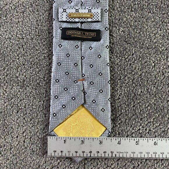 Lot of 7 Donald Trump Signature Collection Ties Necktie Tie Silk - Picture 9 of 15